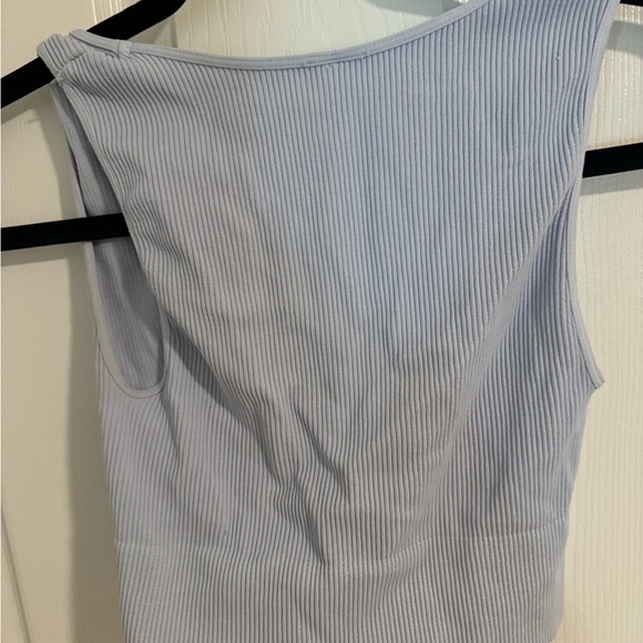 Periwinkle crop top - Picture 3 of 3